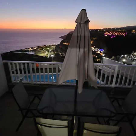 Puerto Rico, Balkon Amadores, Sea And Tenerife View *