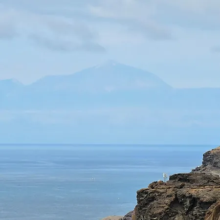 Puerto Rico, Balkon Amadores, Sea And Tenerife View